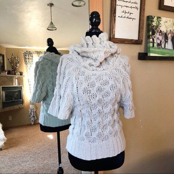 Love By Design Sweaters - 🎉 HP 🎉 Cowl Neck Sweater